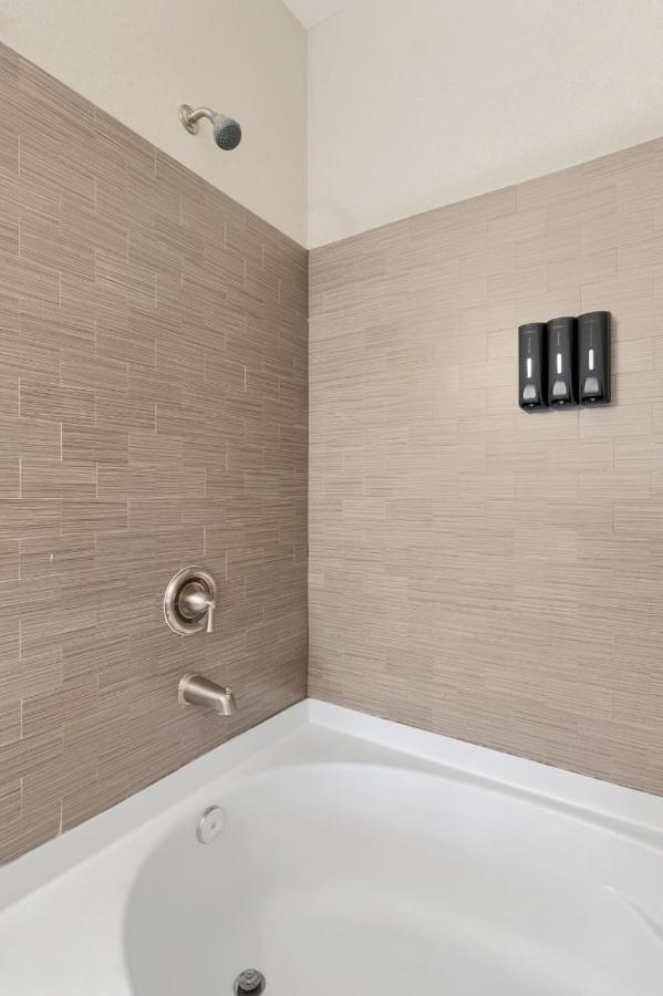 Tropical 3Br Suite-2 Resort Style Pools-5 Mil To Bay-Gym-Close To Beach Tampa Luaran gambar